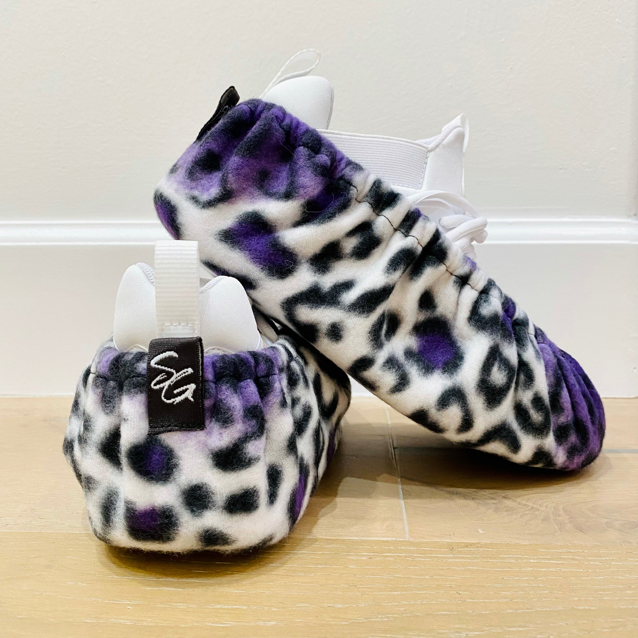 Purple Snow Leopard Sneaker Gliders